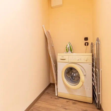 Déli Terasz B Free Parking, Self-check-in Anytime Apartman *