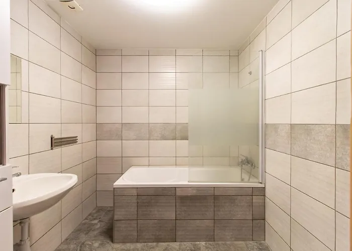 Déli Terasz B Free Parking, Self-check-in Anytime Apartman *